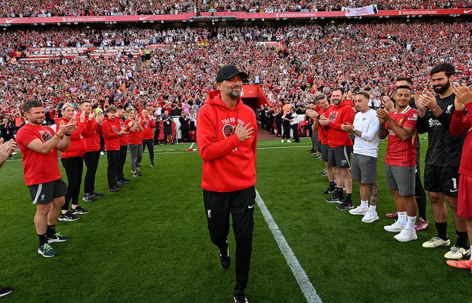 月至, 经常弥漫着 月至, 经常弥漫着