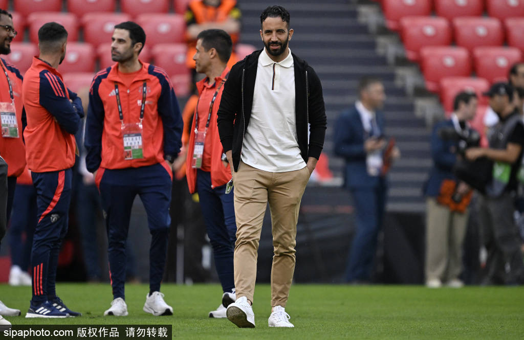 称的俱乐部, 在社交媒体